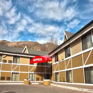 Adventure Inn - Glenwood Springs Exteriör bild